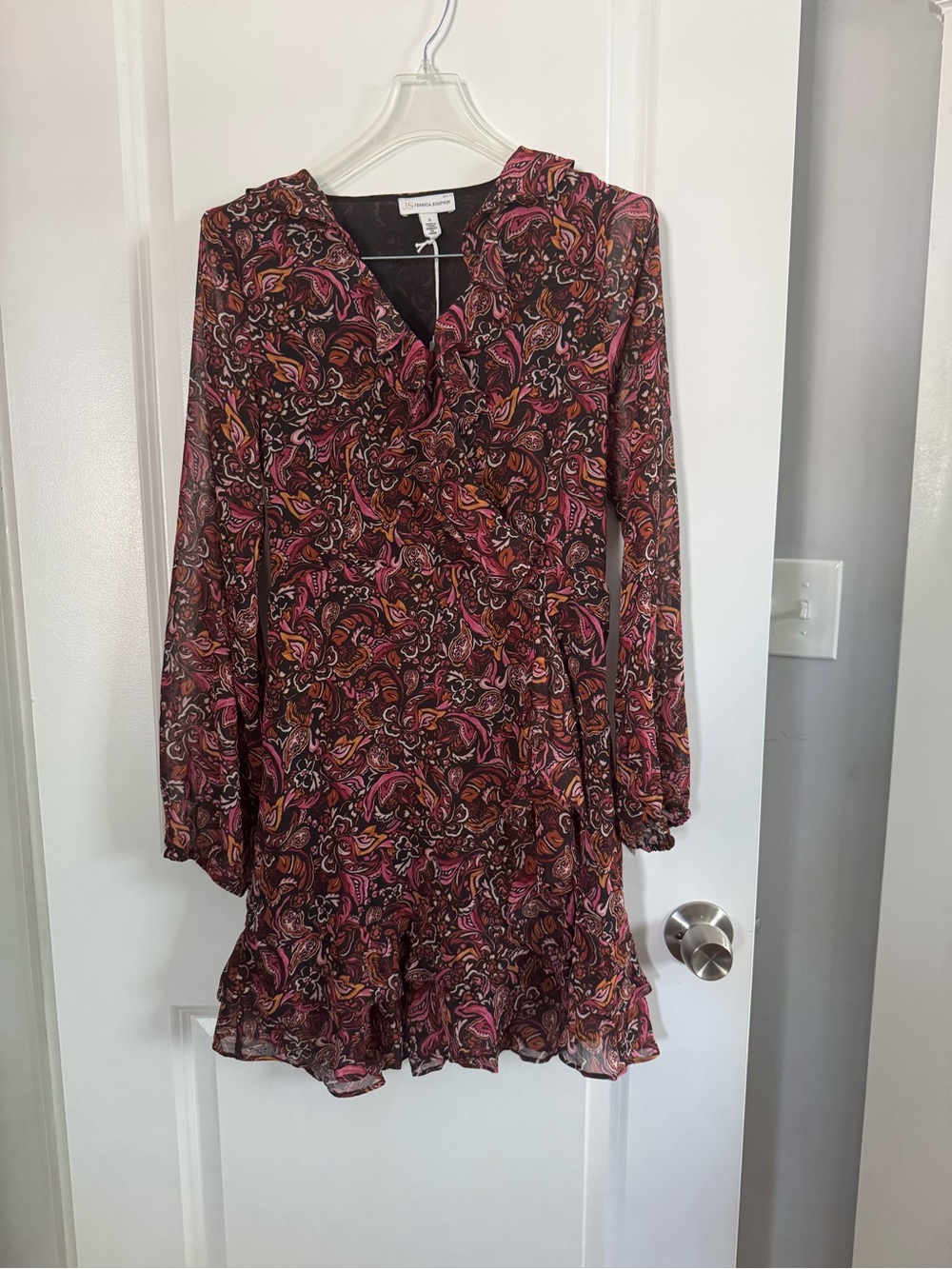 Jessica Simpson Pink Paisley Long-Sleeve Ruffle Hem Dress size small
